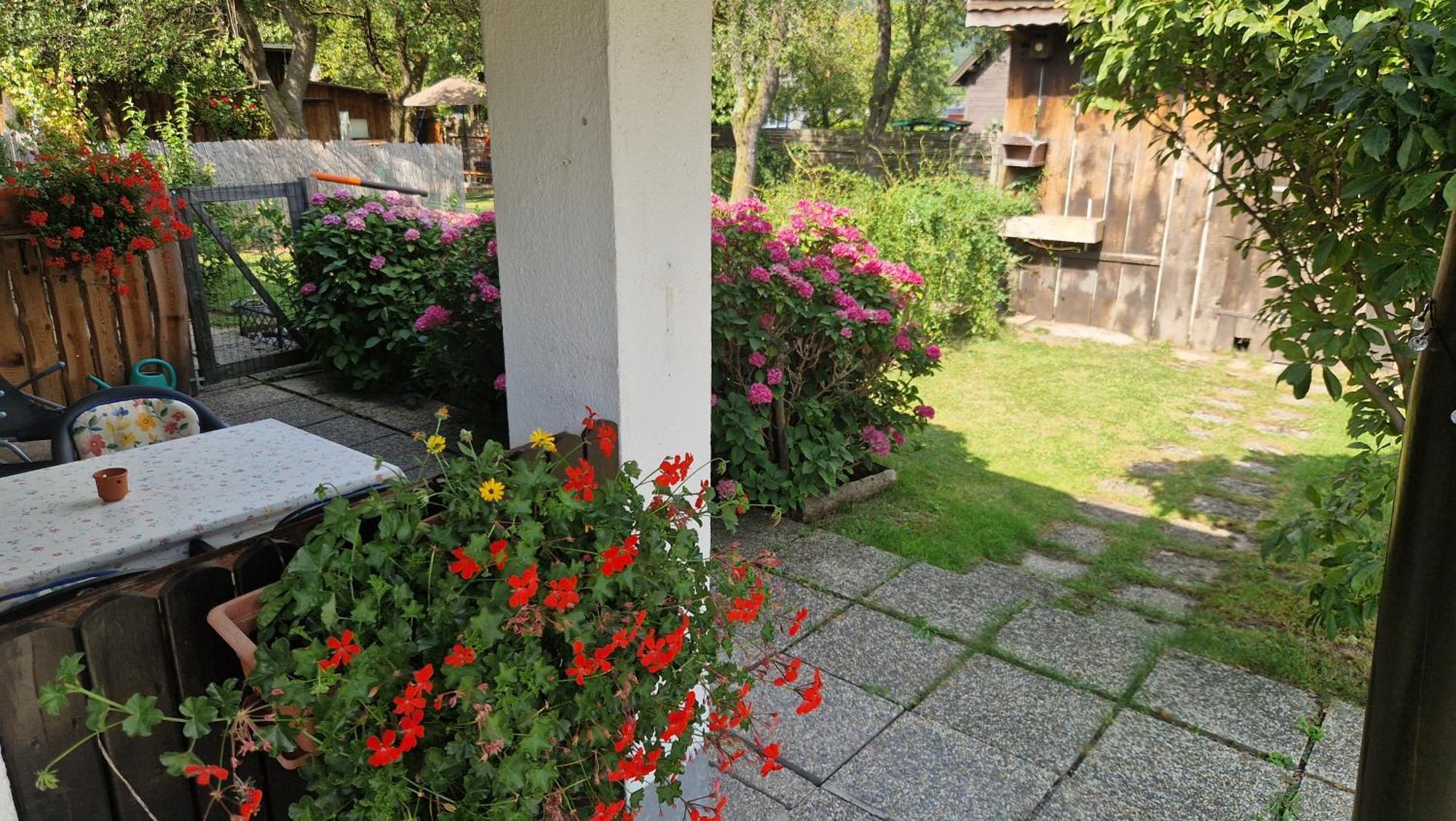 Leo-Hof Apartment Hirschwang Екстериор снимка